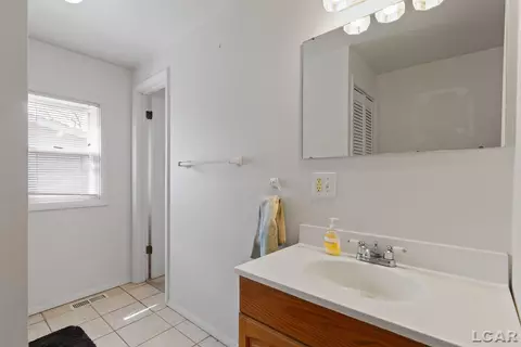 Bath - 806 State, Adrian, MI 49221 photo 1 of 2