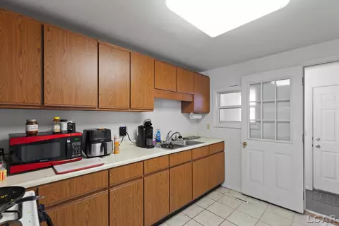 Kitchen - 806 State, Adrian, MI 49221 photo 2 of 3