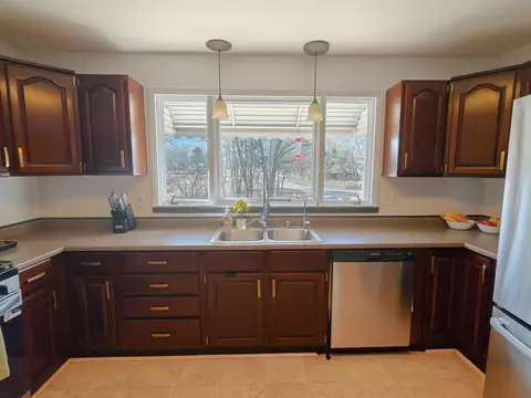 Kitchen - 900 Byfield, Harrison, MI 48625 photo 6 of 7