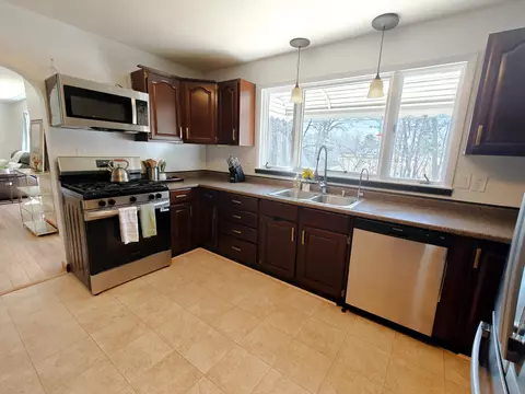 Kitchen - 900 Byfield, Harrison, MI 48625 photo 1 of 7