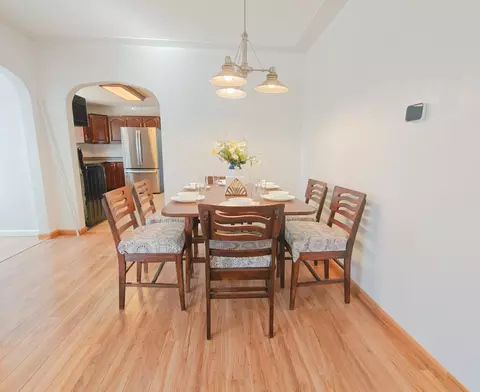 Dining - 900 Byfield, Harrison, MI 48625 photo 4 of 5