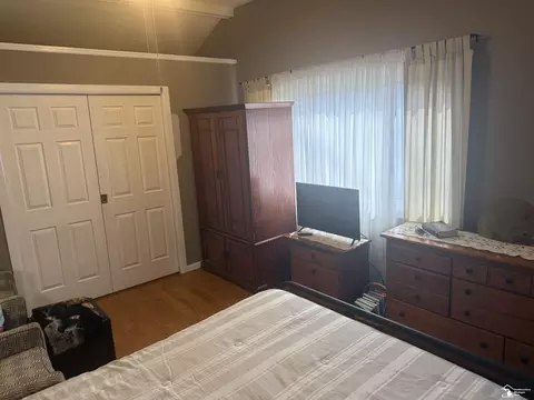 Bedroom - 1127 Oakmont, Temperance, MI 48182 photo 3 of 11