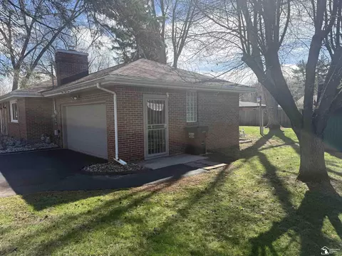 Exterior - 1127 Oakmont, Temperance, MI 48182 photo 7 of 7