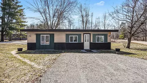 4042 S Oak, Beaverton, MI 48612