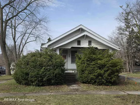 2403 N Bond, Saginaw, MI 48602