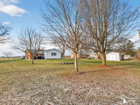 Exterior - 2152 Rauch, Temperance, MI 48182 photo 8 of 10