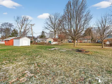 Exterior - 2152 Rauch, Temperance, MI 48182 photo 7 of 10