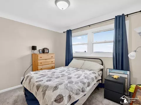 Bedroom - 2152 Rauch, Temperance, MI 48182 photo 5 of 7