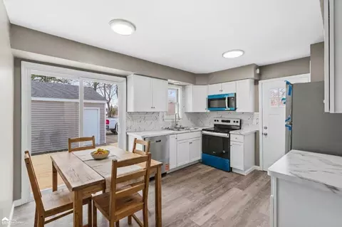 Kitchen - 3209 Hogarth, Flint, MI 48532 photo 1 of 4