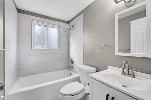 Bath - 3209 Hogarth, Flint, MI 48532 photo 2 of 2