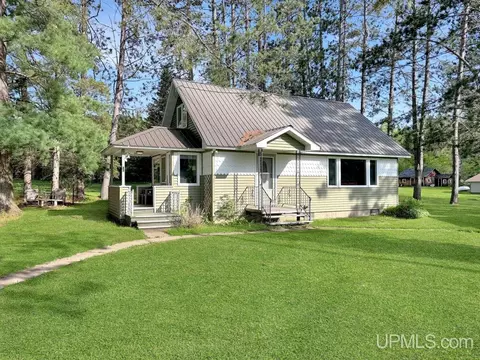 137 Caspian Cutoff, Iron River, MI 49935
