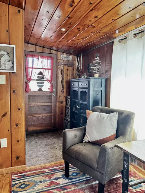 Entry Way - 6740 Ridge, Harrison, MI 48625 photo 1 of 1