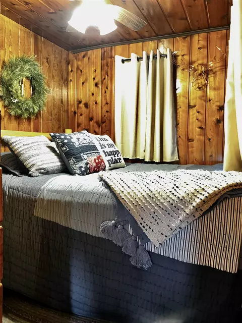 Bedroom - 6740 Ridge, Harrison, MI 48625 photo 5 of 5