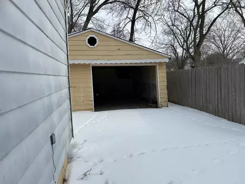 4110 Leerda, Flint, MI 48504 photo 2