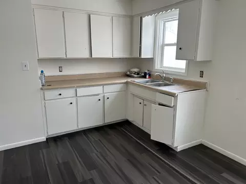 4110 Leerda, Flint, MI 48504 photo 4