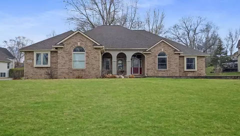 4297 Oak Tree, Fenton, MI 48430