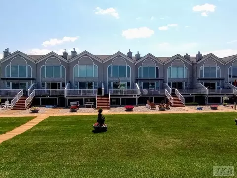 1682 Castleview UNIT 4, Gladwin, MI 48624 photo 37