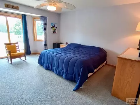 1682 Castleview UNIT 4, Gladwin, MI 48624 photo 18