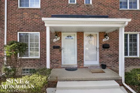 23011 Gary Ln, Saint Clair Shores, MI 48080