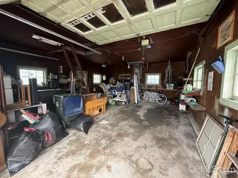 Other - 1016 S 10th, Escanaba, MI 49829 photo 2 of 7