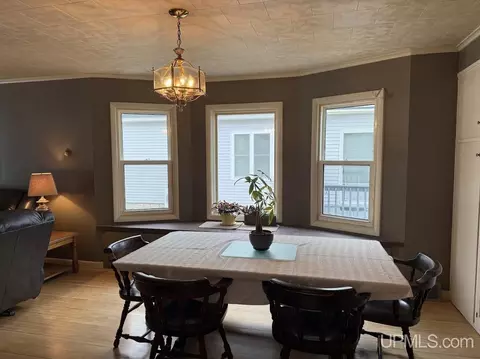 Dining - 1016 S 10th, Escanaba, MI 49829 photo 1 of 2