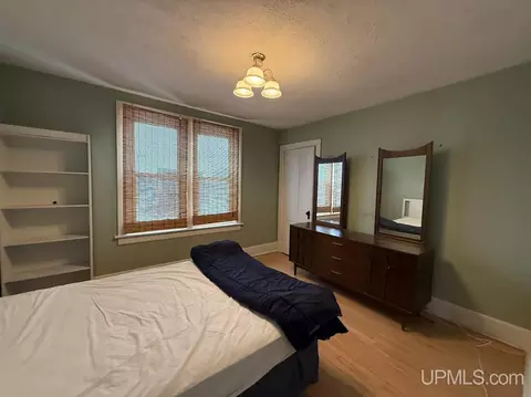 Bedroom - 1016 S 10th, Escanaba, MI 49829 photo 2 of 4