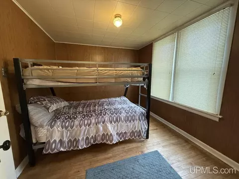 Bedroom - 1016 S 10th, Escanaba, MI 49829 photo 4 of 4