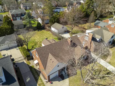 View/Area - 59 Hall, Grosse Pointe Farms, MI 48236 photo 1 of 5