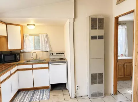 Kitchen - 4215 Oak Flts, Harrison, MI 48625 photo 3 of 3