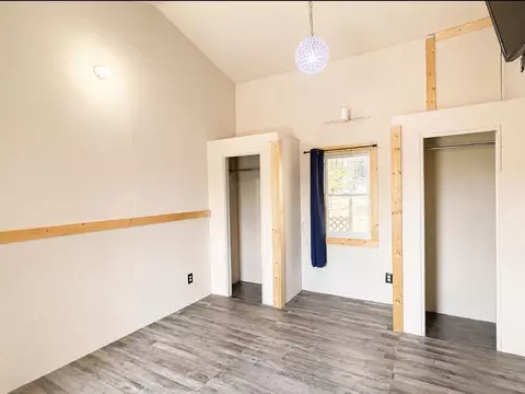 Bedroom - 4215 Oak Flts, Harrison, MI 48625 photo 2 of 2
