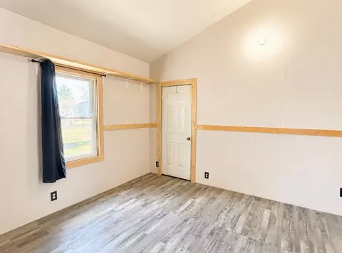 Bedroom - 4215 Oak Flts, Harrison, MI 48625 photo 1 of 2