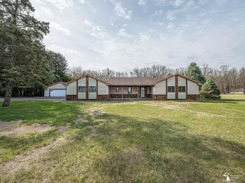 20599 Ida Ctr, Deerfield, MI 49238