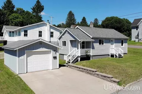 1001 Prospect, Hancock, MI 49930