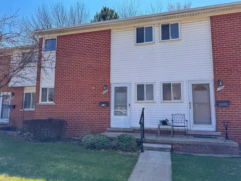 8734 Sterling, Center Line, MI 48015