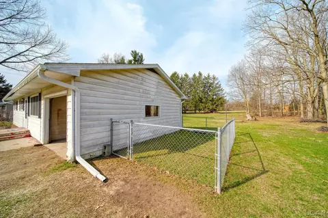 Exterior - 1616 Mitchell, Adrian, MI 49221 photo 4 of 11