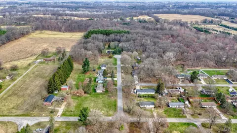View/Area - 1616 Mitchell, Adrian, MI 49221 photo 3 of 4