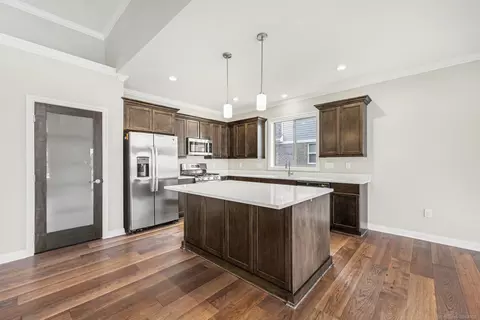 Kitchen - 56663 Via Nesso, Macomb, MI 48042 photo 1 of 2