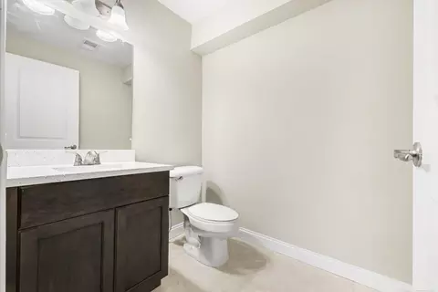 Bath - 56663 Via Nesso, Macomb, MI 48042 photo 4 of 4