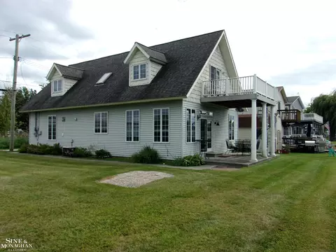 7258 Bedore, Harsens Island, MI 48028
