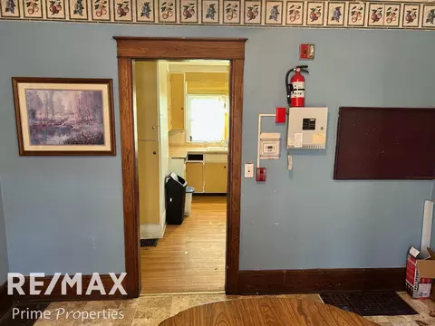 Entry Way - 626 E 2nd, Flint, MI 48503 photo 5 of 9