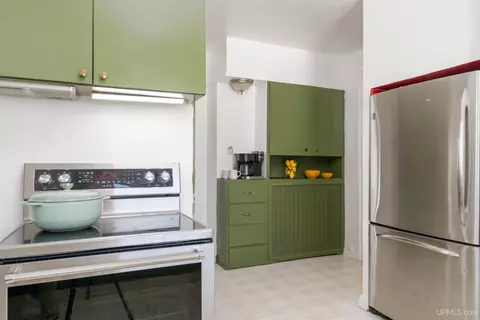 Kitchen - 705 S 10th, Escanaba, MI 49829 photo 3 of 3
