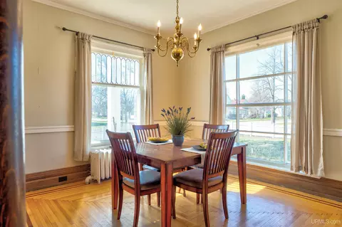 Dining - 705 S 10th, Escanaba, MI 49829 photo 1 of 2