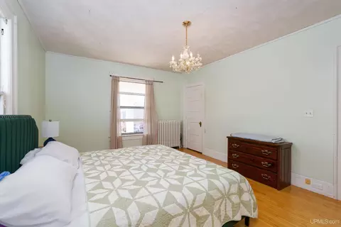 Bedroom - 705 S 10th, Escanaba, MI 49829 photo 5 of 8