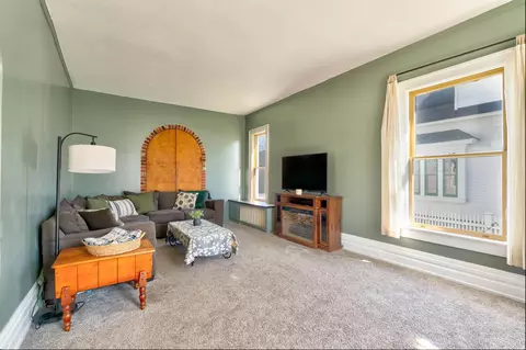 Living - 705 S 10th, Escanaba, MI 49829 photo 3 of 3