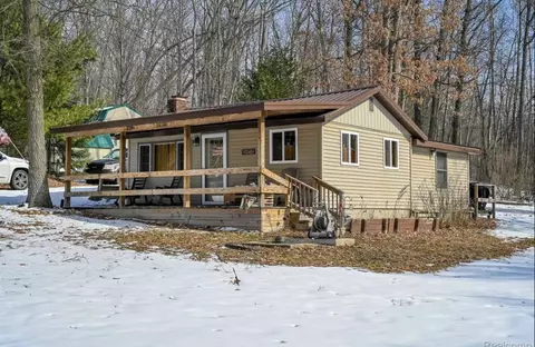 4712 Poplar, Harrison, MI 48625