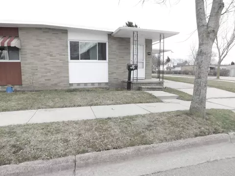 923 Fraser, Bay City, MI 48708