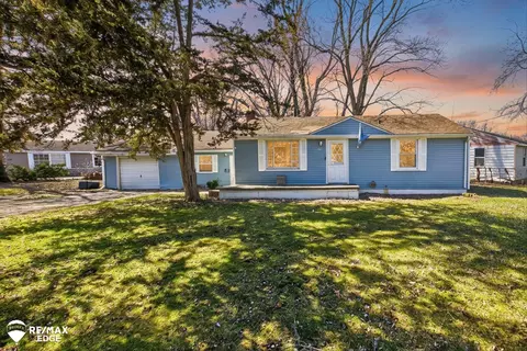 1388 Transue, Burton, MI 48509