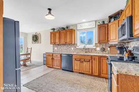 Kitchen - 354 Pheasant, Capac, MI 48014 photo 2 of 7