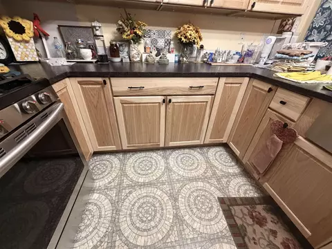 Kitchen - 6567 Swallow, Harrison, MI 48625 photo 4 of 5