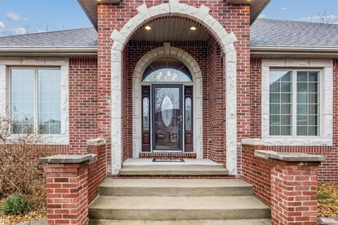 54361 Pine, New Baltimore, MI 48047